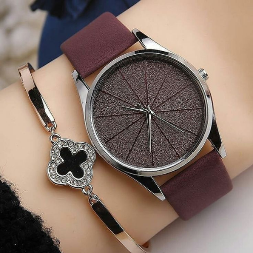 Classic Leather Timepiece